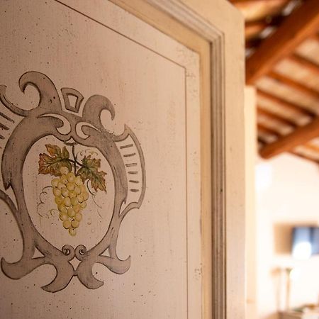 カステル・リタルディ Torre Della Botonta Bed & Breakfast エクステリア 写真