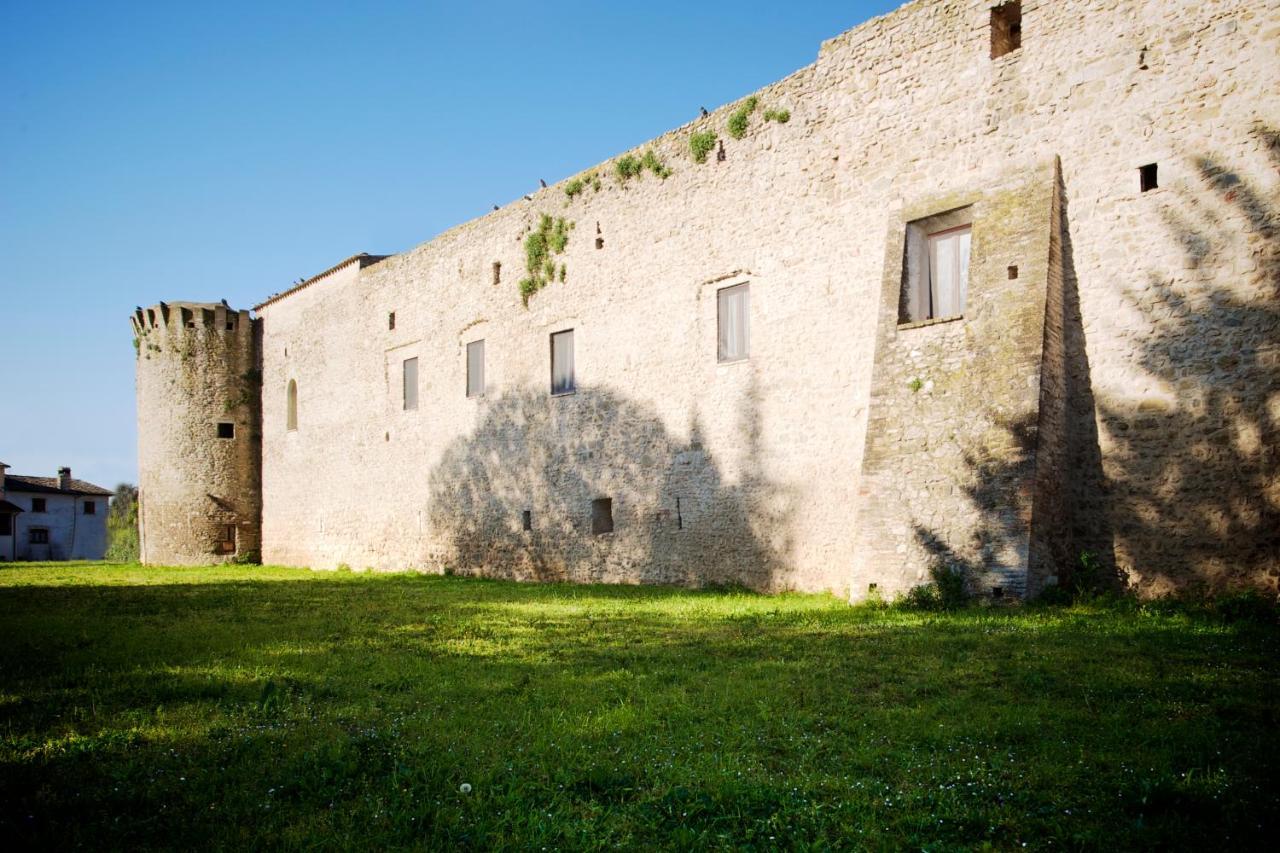 カステル・リタルディ Torre Della Botonta Bed & Breakfast エクステリア 写真