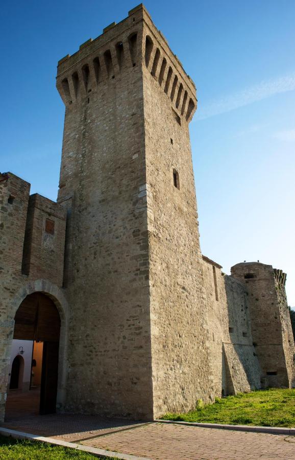 カステル・リタルディ Torre Della Botonta Bed & Breakfast エクステリア 写真