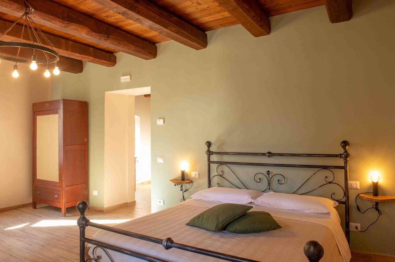 カステル・リタルディ Torre Della Botonta Bed & Breakfast エクステリア 写真