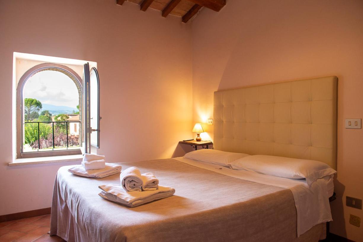 カステル・リタルディ Torre Della Botonta Bed & Breakfast エクステリア 写真