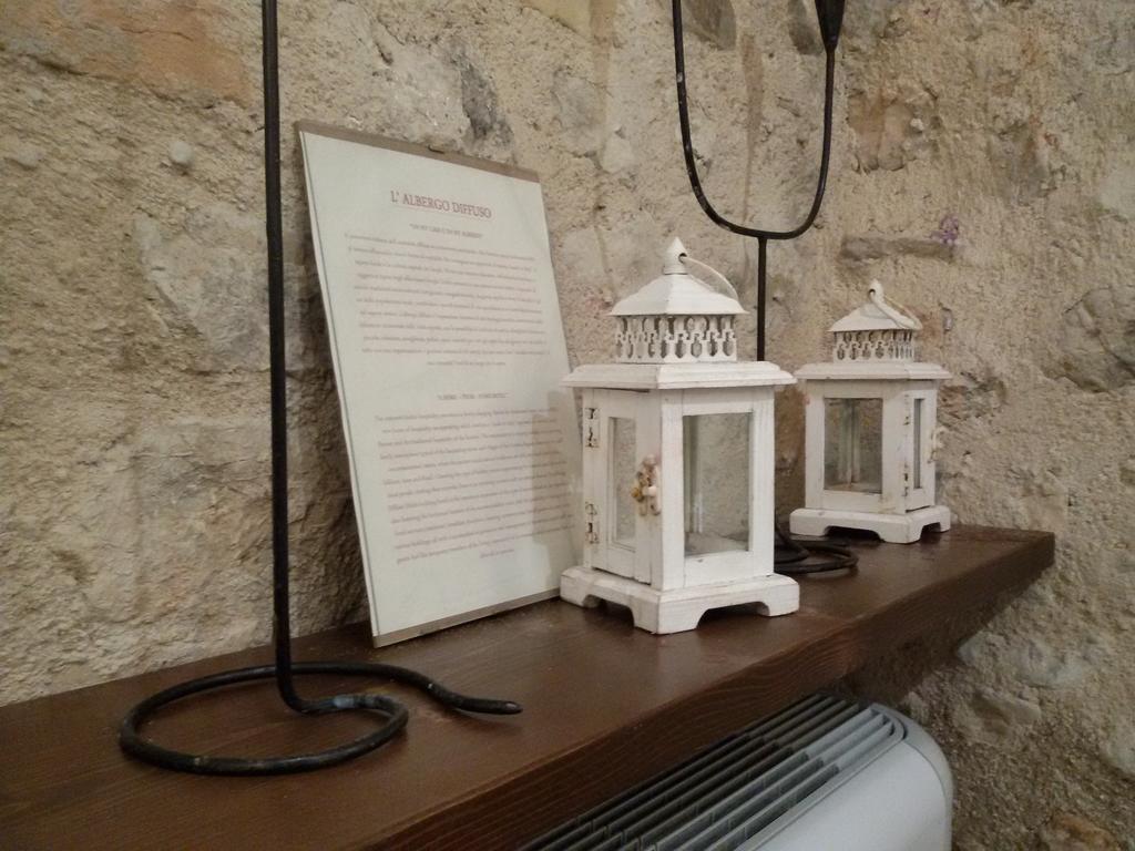 カステル・リタルディ Torre Della Botonta Bed & Breakfast エクステリア 写真