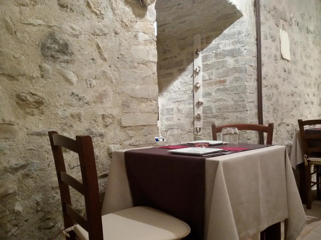 カステル・リタルディ Torre Della Botonta Bed & Breakfast エクステリア 写真