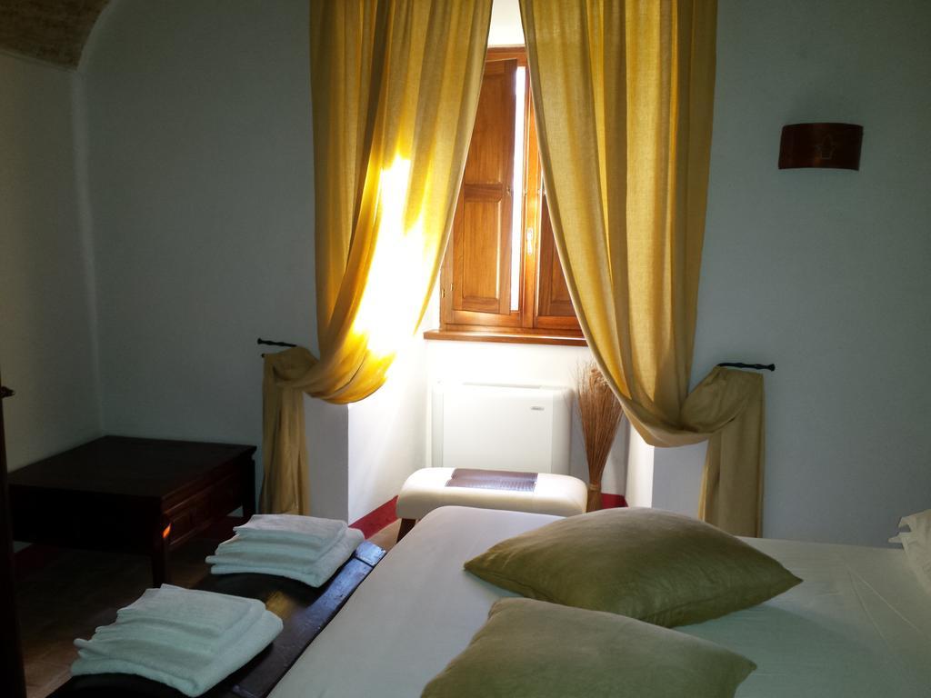 カステル・リタルディ Torre Della Botonta Bed & Breakfast 部屋 写真