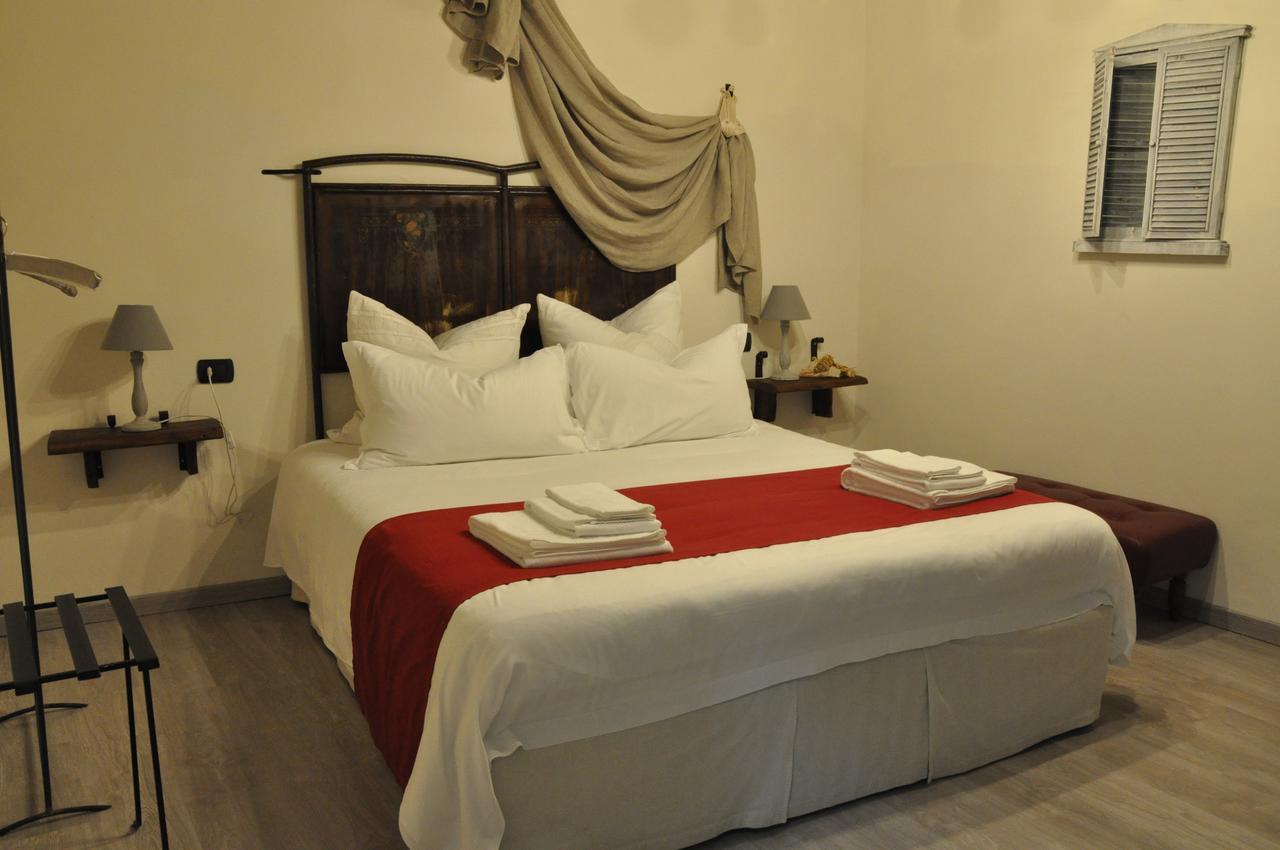 カステル・リタルディ Torre Della Botonta Bed & Breakfast エクステリア 写真